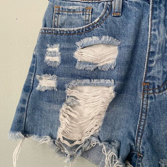 Nature Denim distressed cut off Jean Shorts 2 - Picture 3 of 8